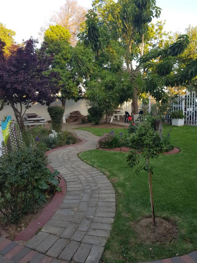 Good 2 Go Guest House Бенони Экстерьер фото