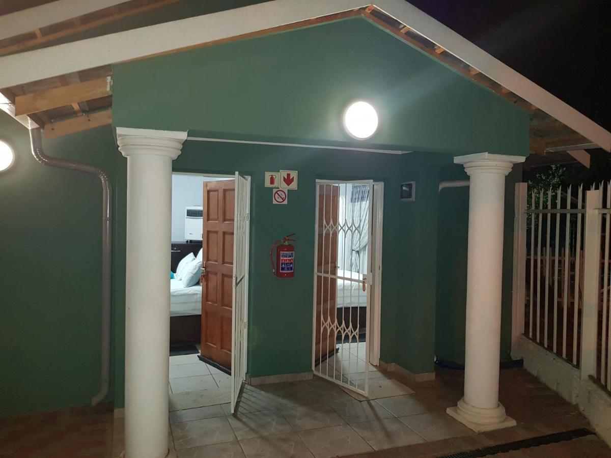 Good 2 Go Guest House Бенони Экстерьер фото